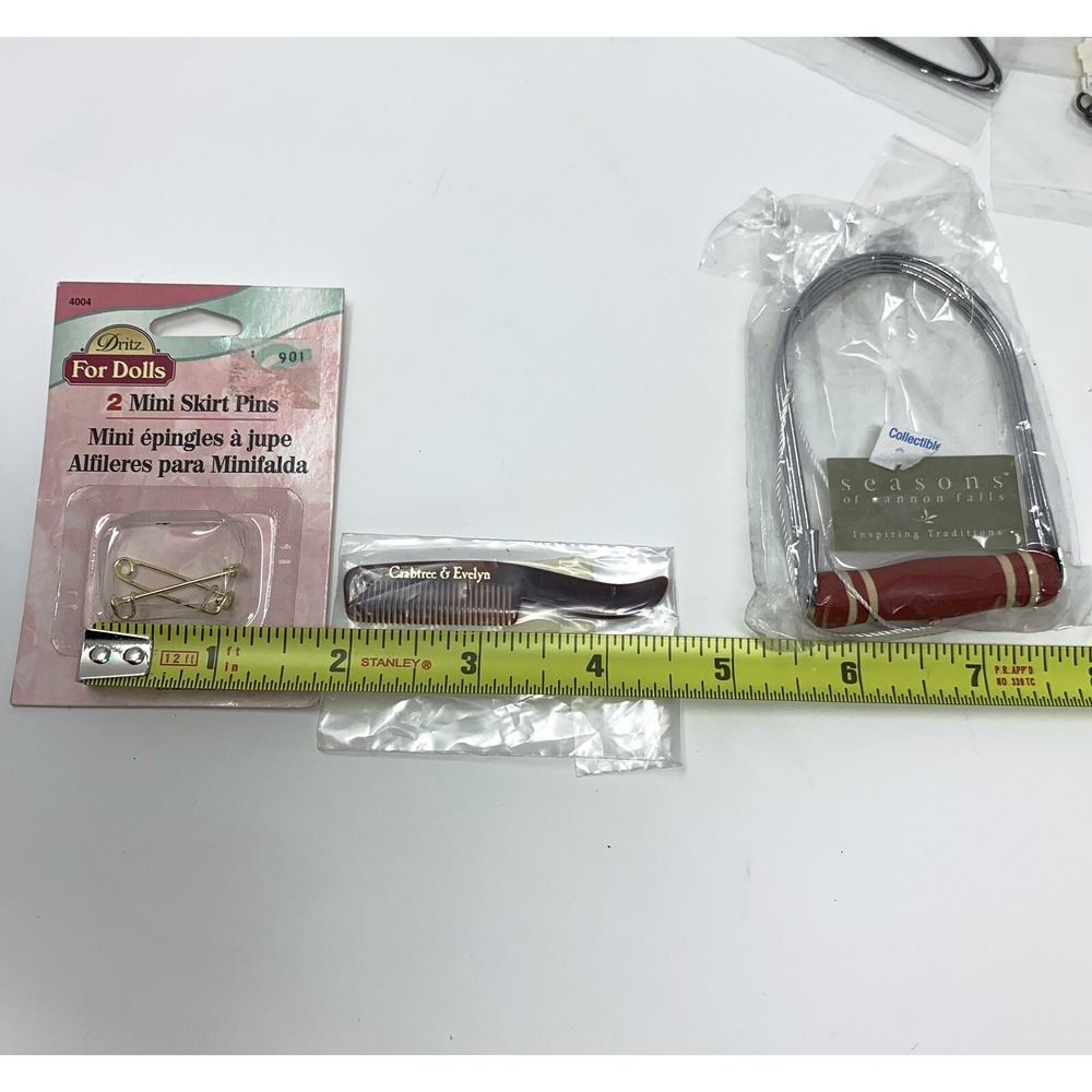 Lot of Collectible/Baby Doll Accessories: Hangers Glasses Comb Pins Kitchen Mini - Picture 7 of 7